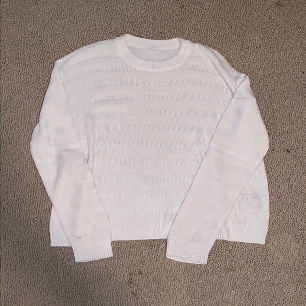 White sweater - garage